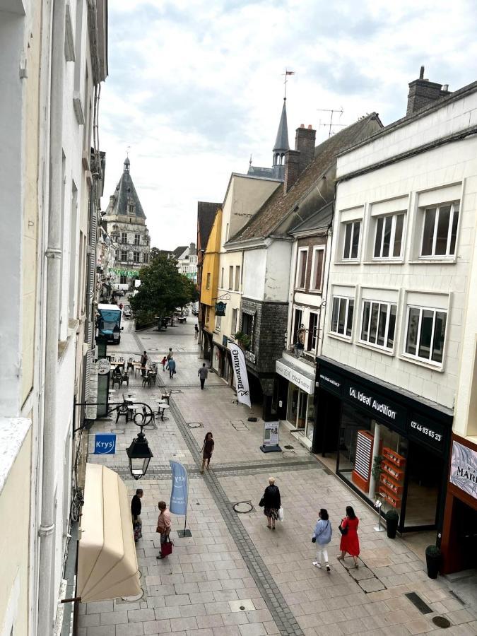 Appartement La petite Provence, hyper centre, Wifi à Dreux Extérieur photo